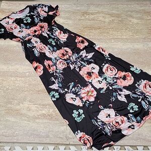 RUIYIGE WOMENS VERY TALL POLY DRESS. NO SIZE INSIDE BUT MEASURI G LOOKS LIKE XL